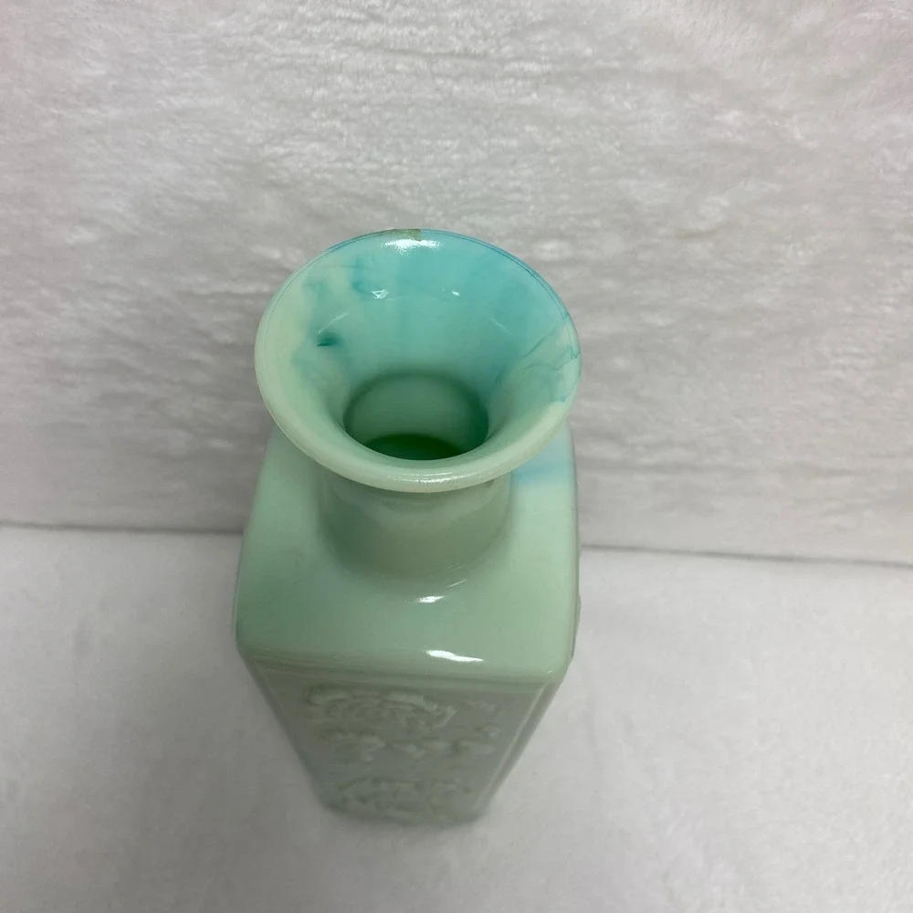 VTG 1972 Jim Beam Empty Jadeite Green Milk Glass Decanter Vase Barware Man‎ Cave